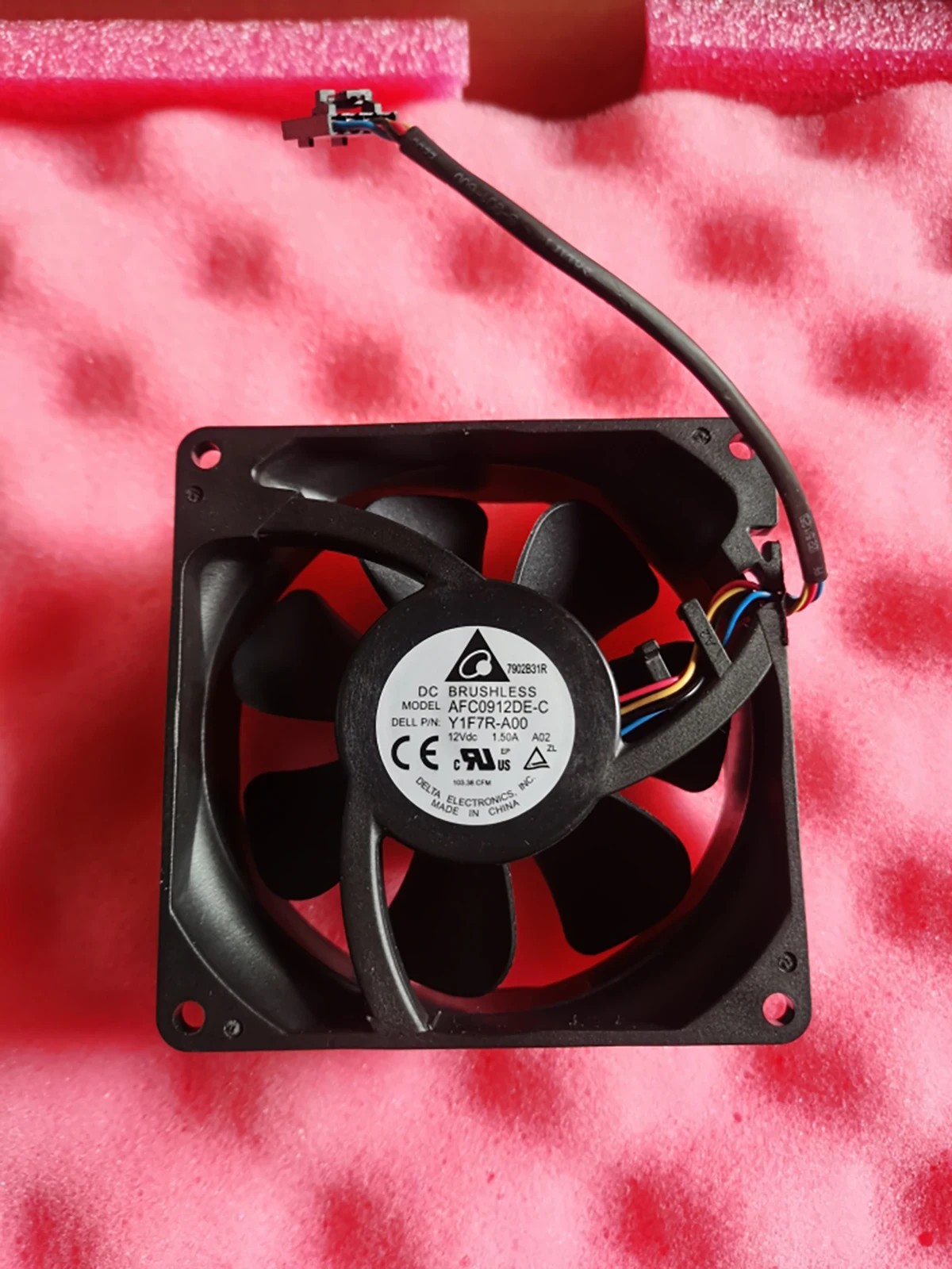 

AFC0912DE-C 12v 1.5A 9038 T5810 T7810 Workstation Double Ball Fan