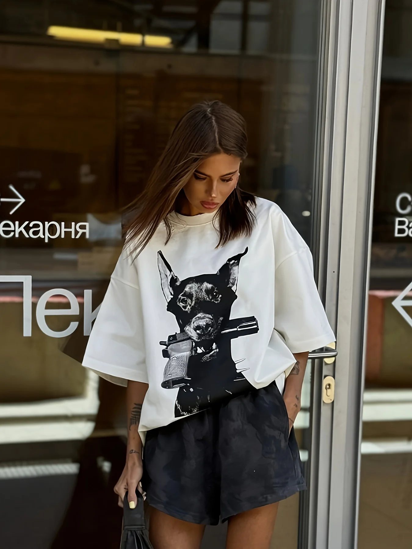 

Chic Animal Print Women's T-Shirt Casual Crew Neck Soft Polyester Blend Machine Washable Perfect for All Seasons