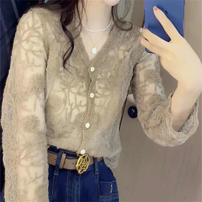 Korean Lace Hollow Out Shirt Women\'s Clothing Elegant V-Neck Single-breasted Spring Summer Commute Fashion Gauze Straight Blouse