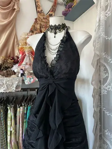Imagen 2 del producto Vestido Vintage francés ajustado sin mangas con cuello oblicuo para mujer, vestido gótico Y2k con cuello en V, vestidos negros de verano, ropa ajustada elegante de calle alta