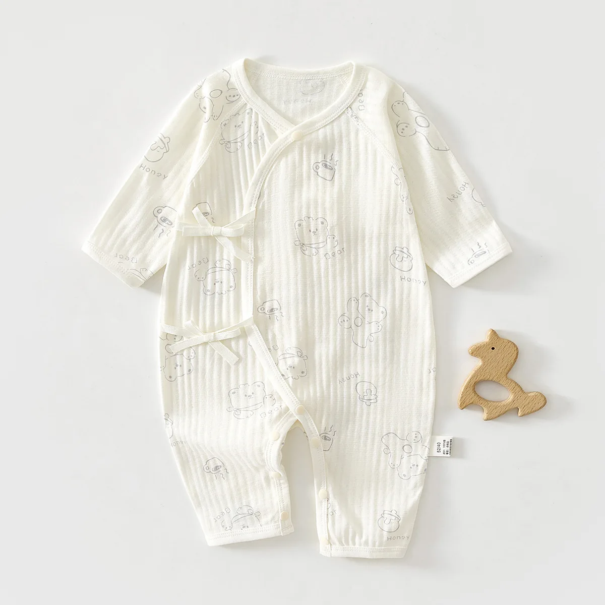 New Summer Baby Jumpsuit Cute Animal Print Thin Infant Breathable Onesie Tie Belly Protection Baby Pajamas Romper