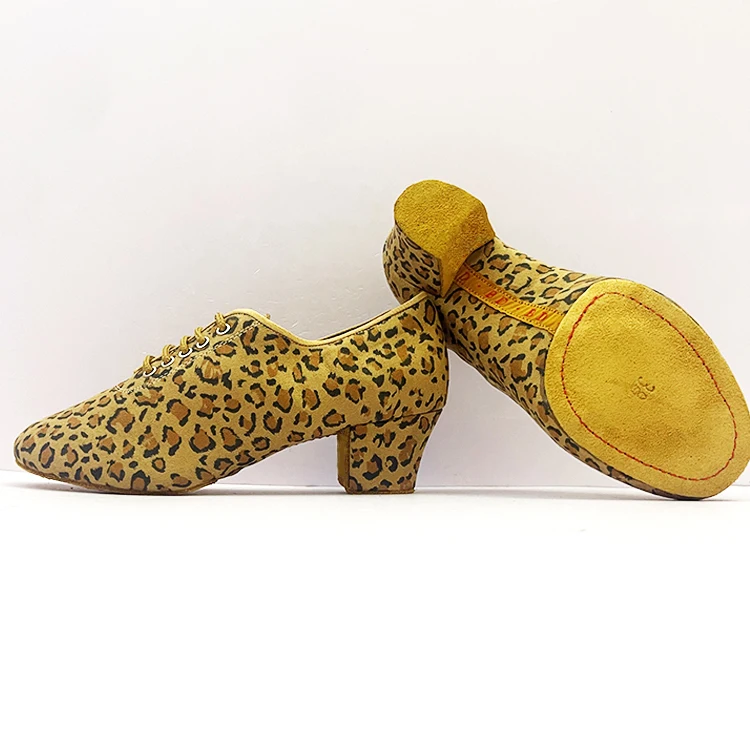 Professional Ballroom Kids Latin Dance Shoes for Cha Cha Rumba Samba Competition Shoes Teacher Competition Performance Footwear