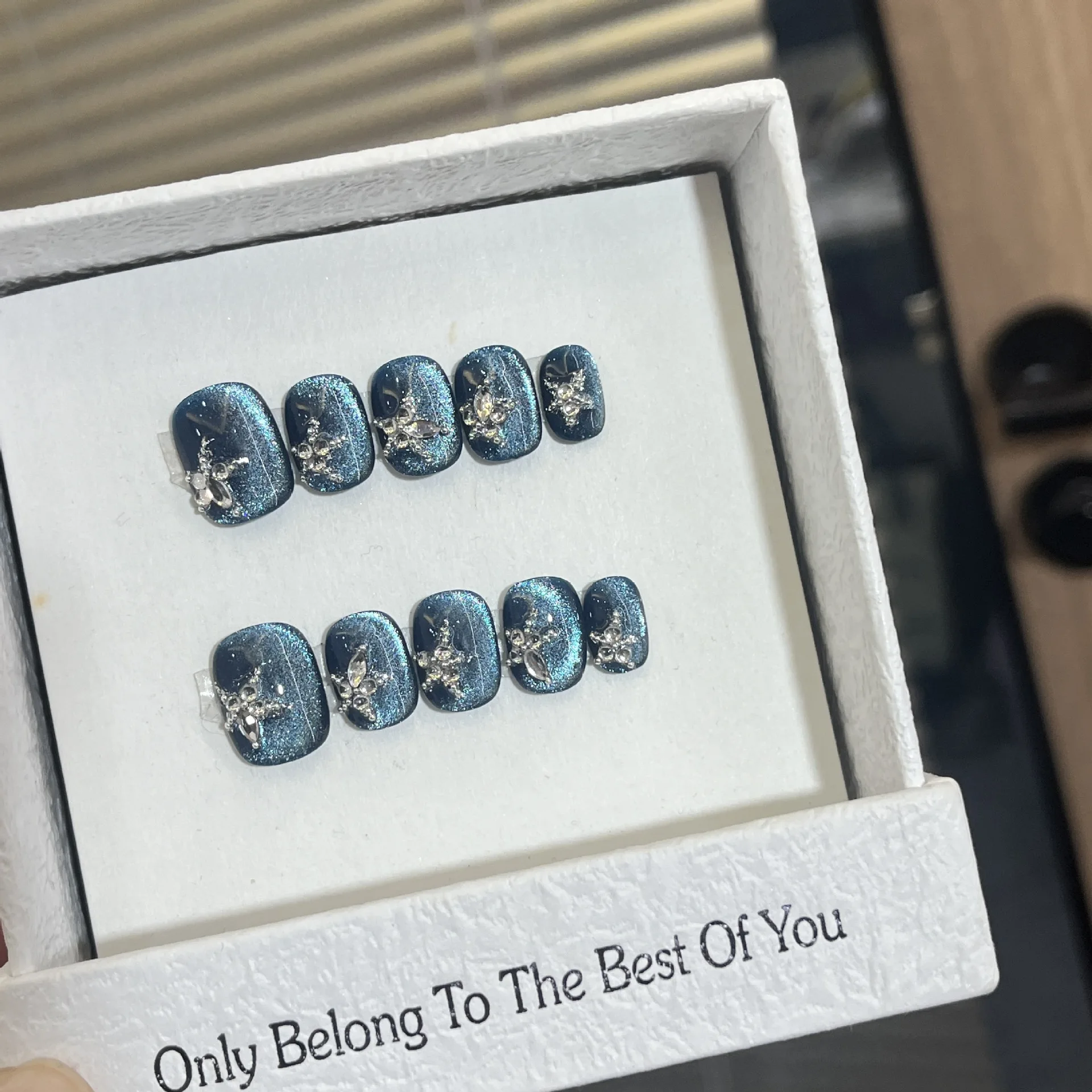 ハンドメイド [魚座] エレガント ショート丈 ブルー キャッツアイ 星型 ラインストーン 肌を明るくする デイリー スパークル プレスオンネイル