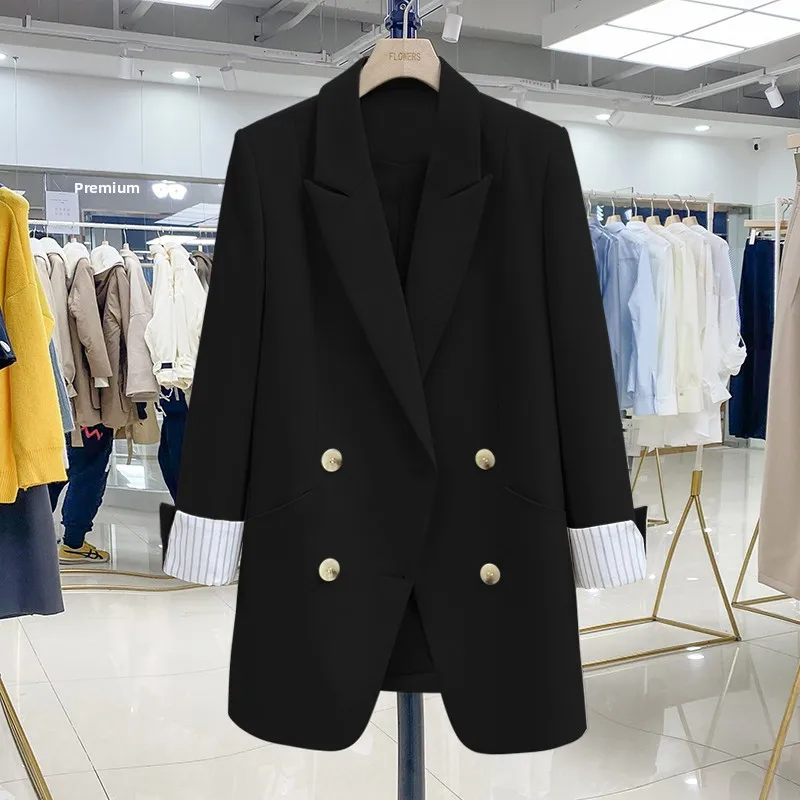 Spring 2026 Women's White Small Suit Jacket Design Sensation  Outerwear Straight Tube Long Sleeve Button Pocket Polyester