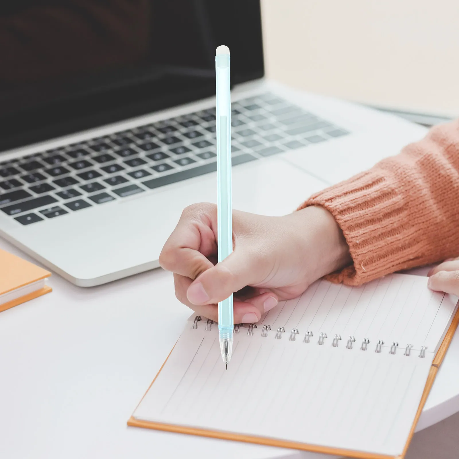 

Набор из 8 гелевых ручек в форме бабочки и бутылки, милые мультяшные ручки для письма, школьные канцелярские принадлежности, портативный подарок для детей