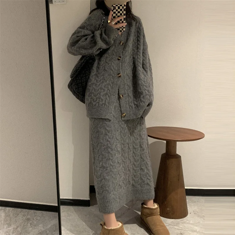 

New Autumn Winter Korean-style Laid-back Long-sleeved Braided Sweater Coat and Skirt Set Two-piece Women's Outfit Feminine Charm