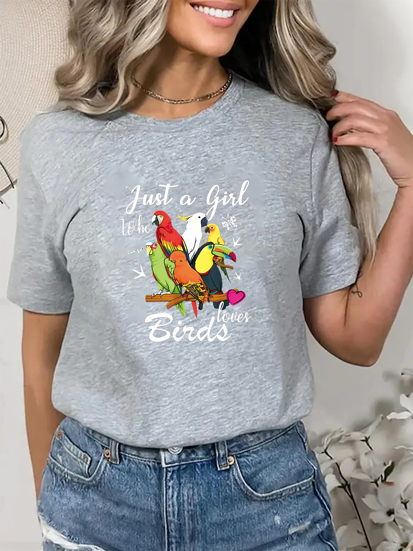 Just A Girl Who Loves Birds Printed Short Sleeve Casual Fashion Women T-Shirt Pattern Women\'s Summer Printed Tops Femminile Tee