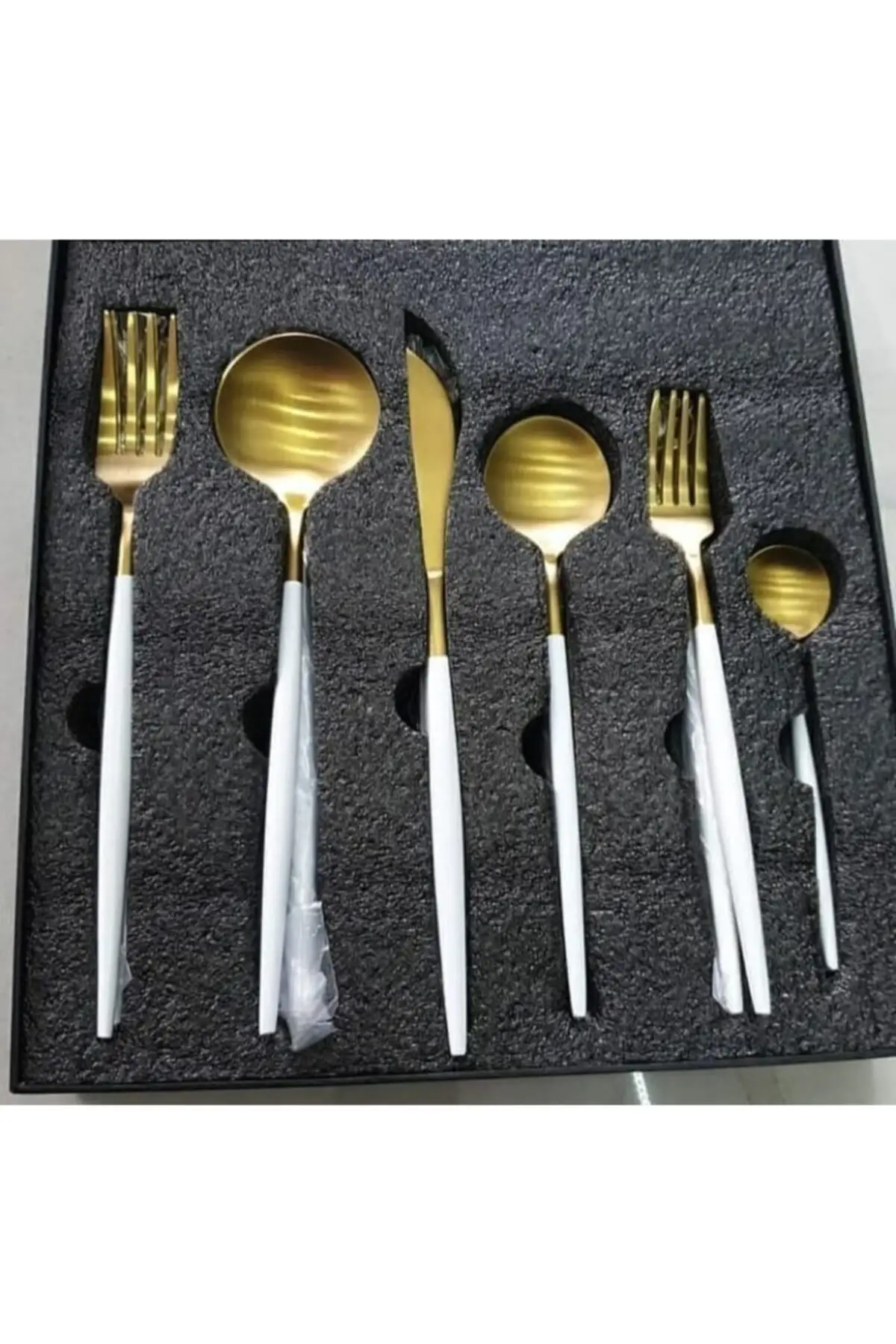 36 piece Flatware