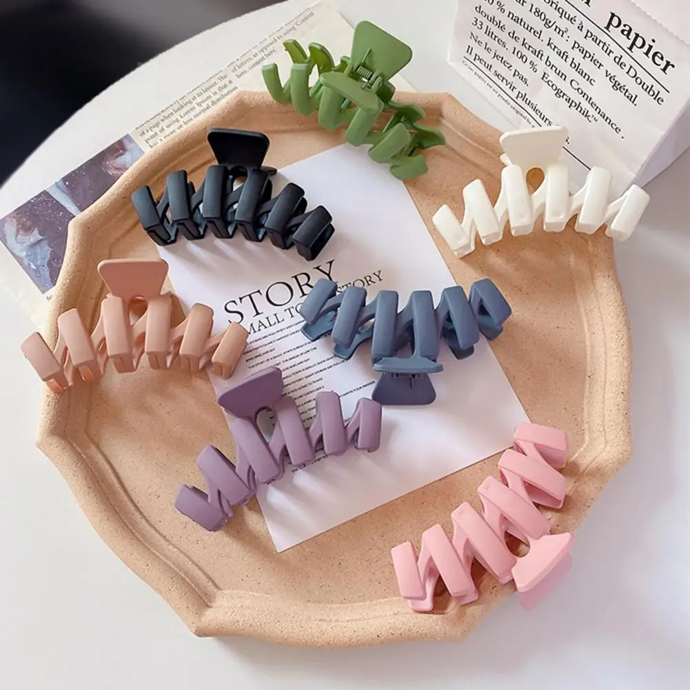 Head Clip Trendy Beautiful Strong Claw Large Size Hairpin Daily Styling Resin Hair Clamp Solid Color Shark Clip Hair Accessories