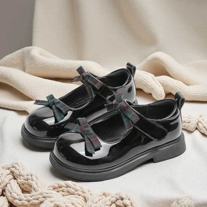 Girls Patent Leather Bow Shoes 2026 Autumn Princess Flats for Toddler Girls Fashion Casual Dress Shoes Soft Sole Non-Slip