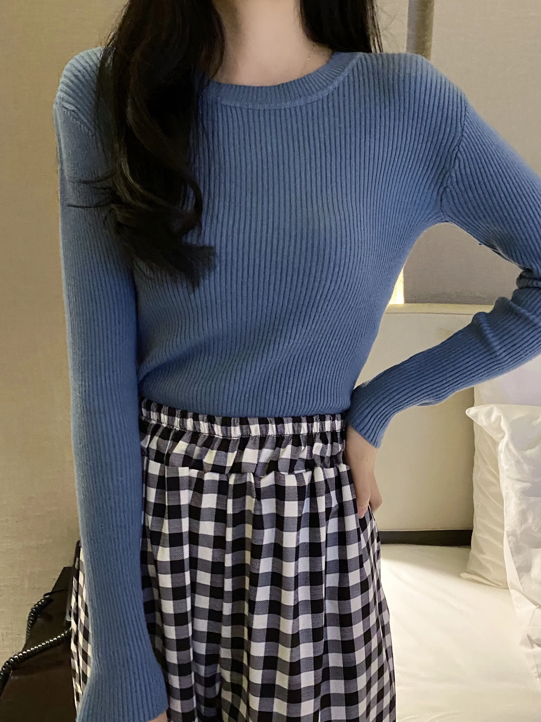 

Faionable трикотажный приталенный длинный свек круглый Ne Base irt женский мягкий уютный свитер для внутренней одежды для поездок на работу Sle корейская версия