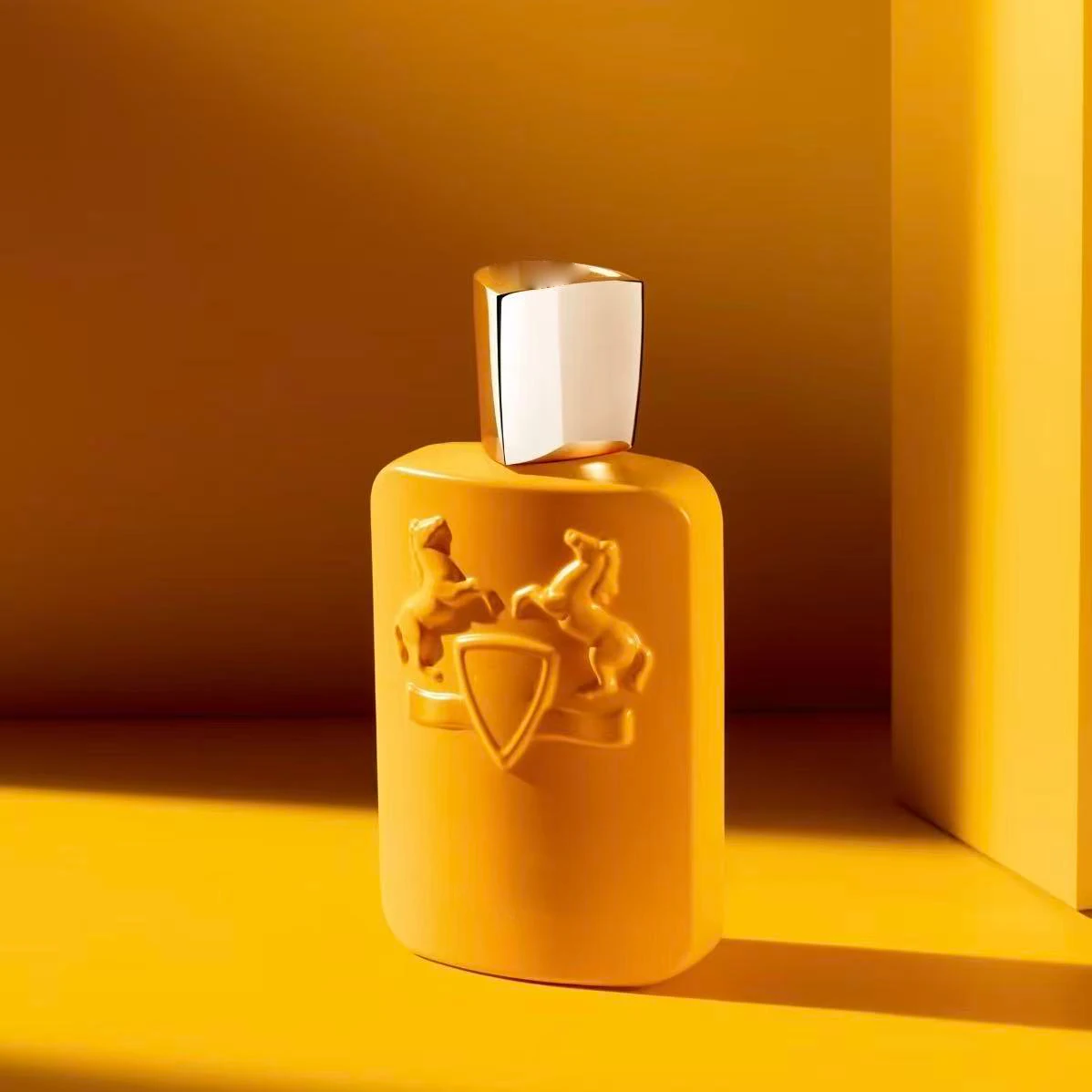 

Parf.u.m.s Ma.r.l.y Lay.to.n Men's Luxury Niche Perfume - Lasting Delicate Fragrance