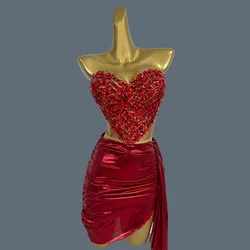 Haut et jupe sexy avec diamants rouges pour femme, tenue de scène, tenue de spectacle, tenue de fête d'anniversaire, tenue de boîte de nuit, ensemble de 2 pièces