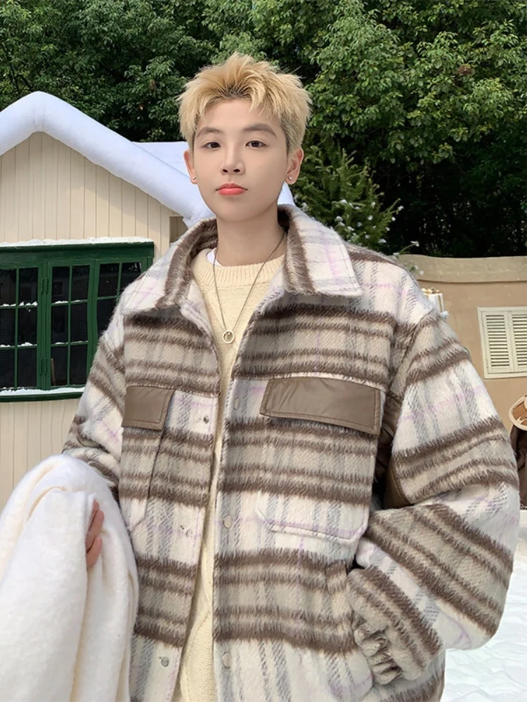 

Новая мужская утепленная куртка оверсайз из хлопка и шерсти в клетку, осенне-зимнее пальто из европейского бархата, теплое, с длинными рукавами, в американском стиле, 2024