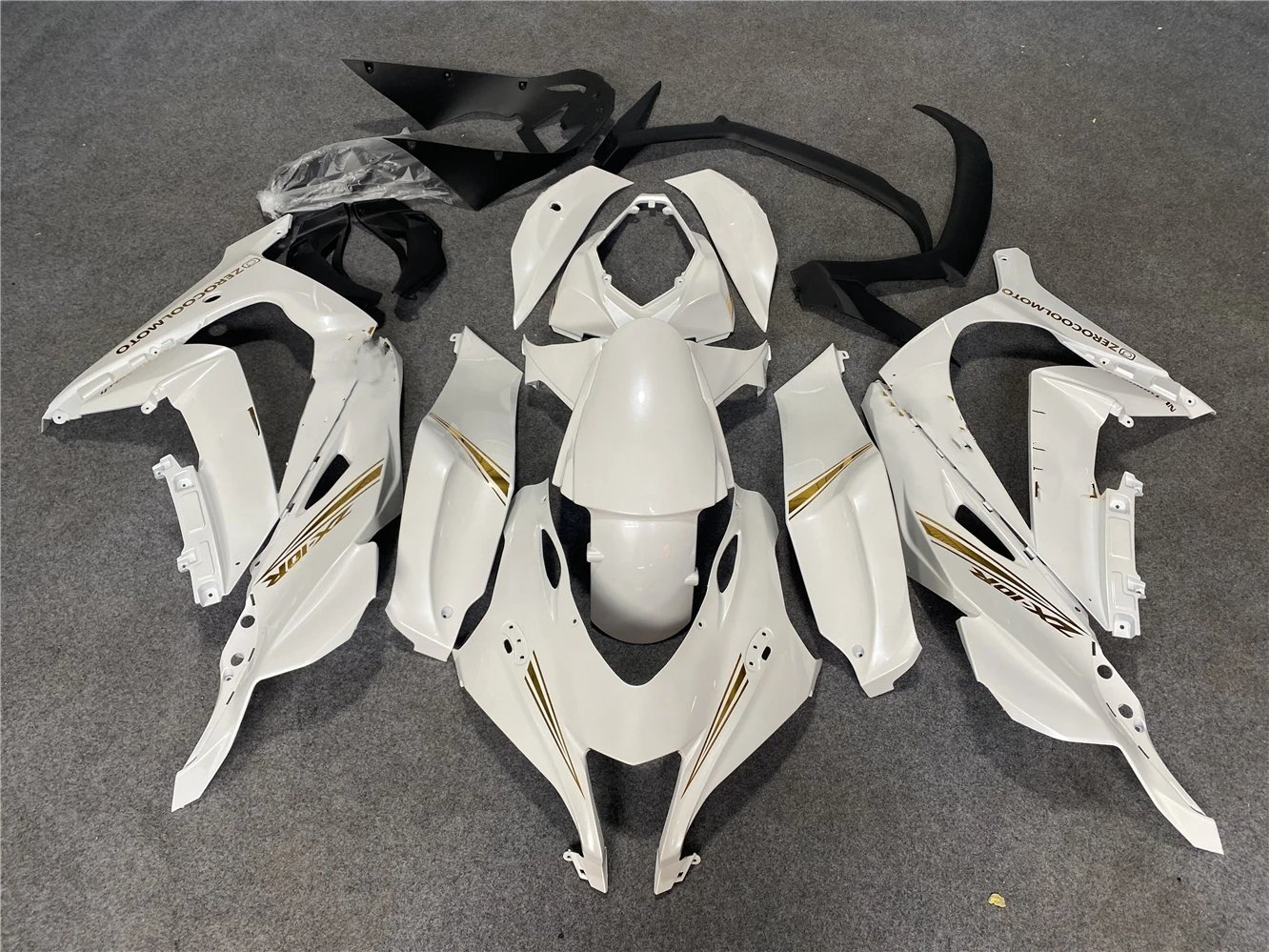 Motorcycle Fairings Kit for Ninja ZX-10R 2016 2017 2018 2019 2020 ZX10R zx 10r 16 17 18 19 20 fairing tank cover set White