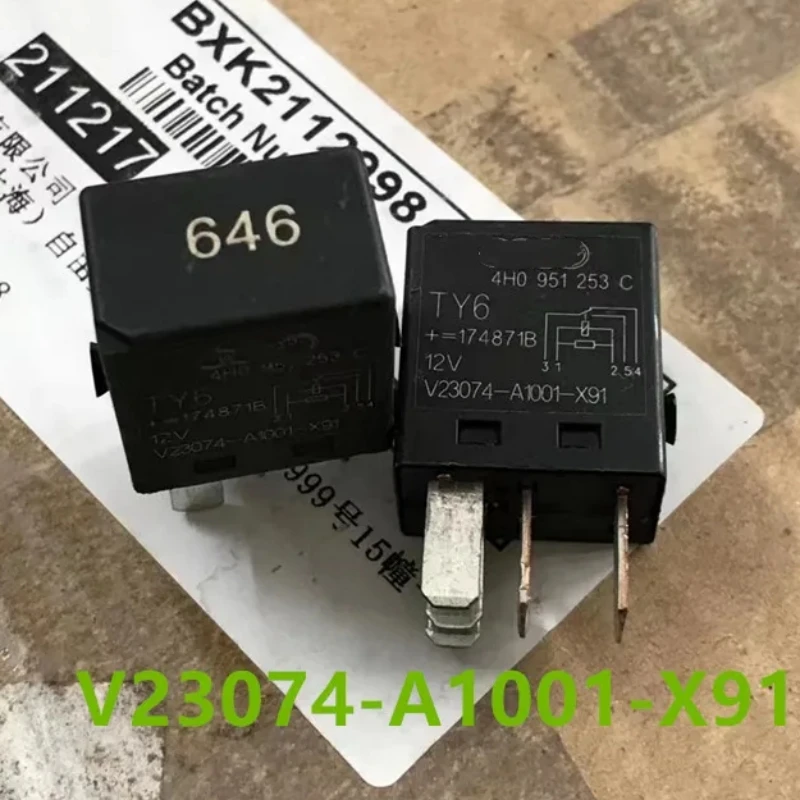 

646 4H0 951 253C V23074-A1001-X91 12V relay