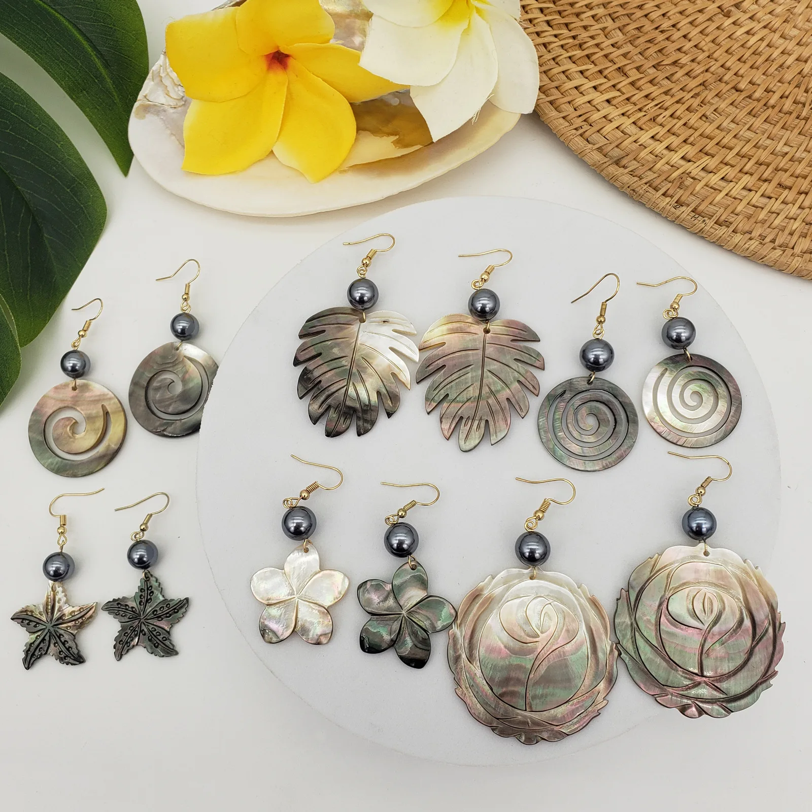 Natural Black Mother of Pearl Plumeria Flower Earrings Hawaiian Tonga Chuuk Polynesia Island Jewelry