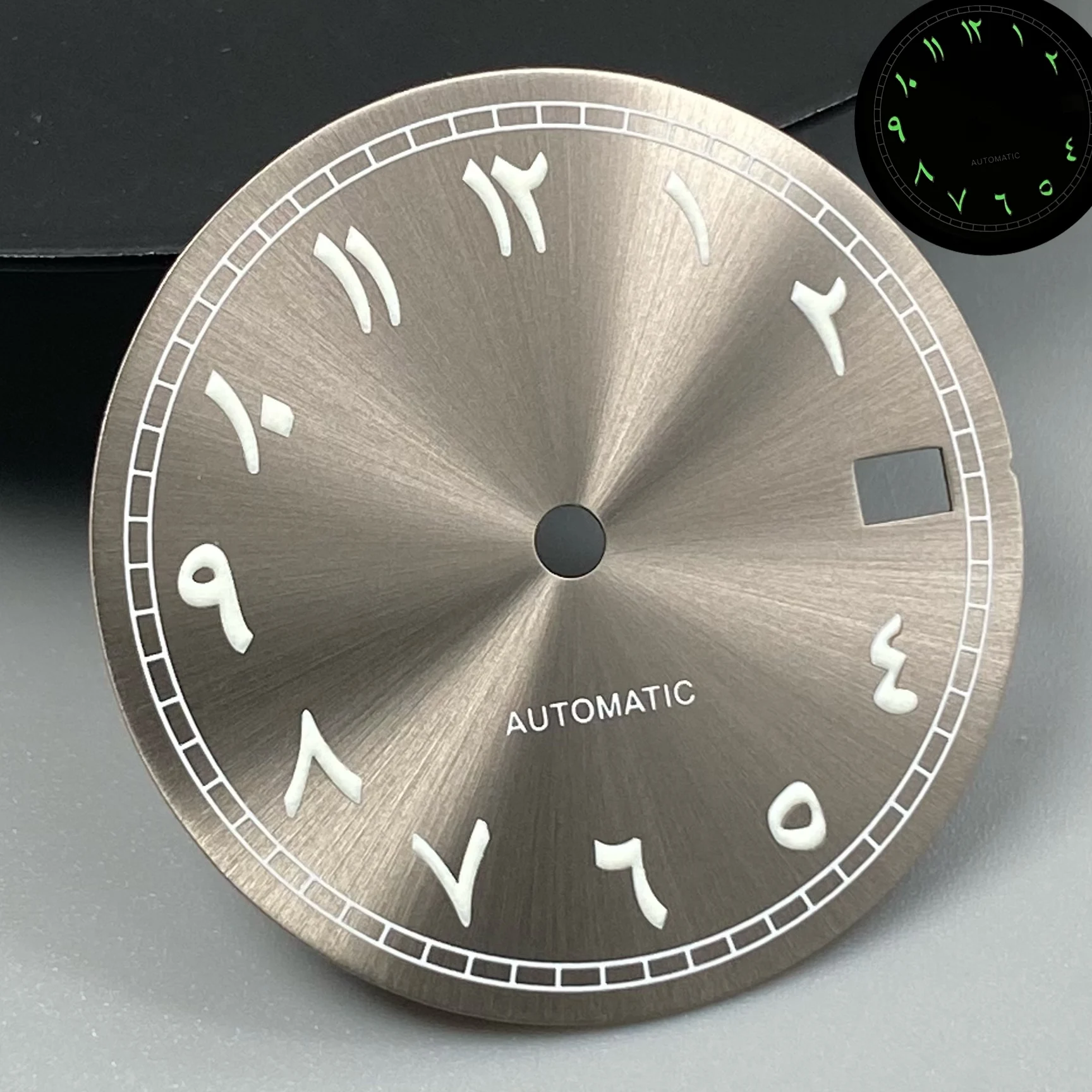 28,5mm Einzel-Datumsanzeige Zifferblatt ohne Logo mit arabischen Ziffern, passend für NH35 NH36 Uhrwerke, Uhrenzubehör, Uhrenreparaturwerkzeug für Seiko Mod Zifferblatt – Detail 13