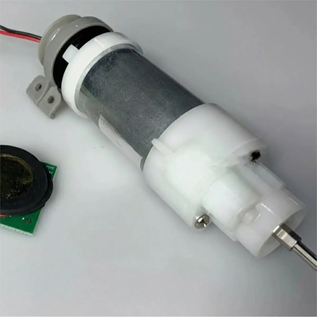 AA80 Main Brush Motor +Dirt Sensor Detector Vacuum Cleaner Parts for 500 600 700 Series 505 535 605 630 780