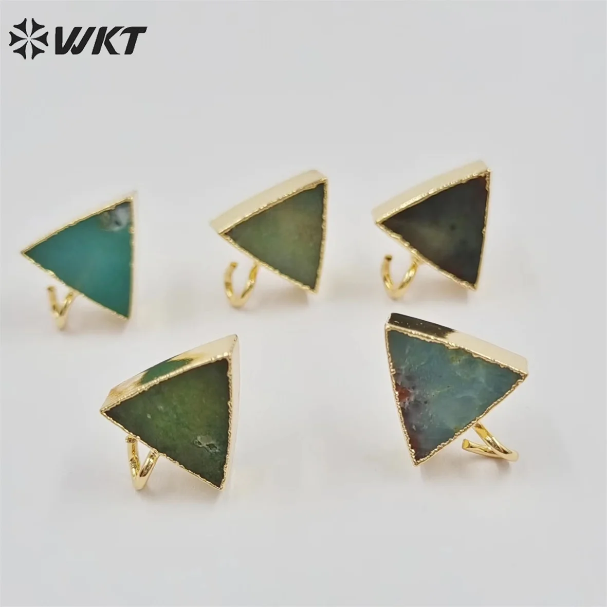 

WT-JFE79 WKT 2022 Fashion Sale Accessory Chrysoprase Jade Good Quality Attractive Jewelry Retro Earrings Trend