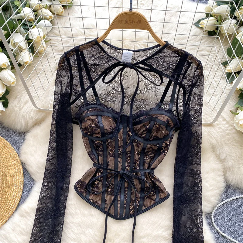 

Сексуальный тонкий топ без бретелек + тонкая рубашка с расклешенными рукавами и кружевной чехлом для женщин, прозрачная черная рубашка из двух предметов Blusa Feminina