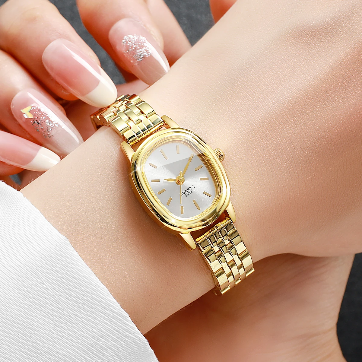 Reloj de pulsera elegante con esfera ovalada para Mujer, Reloj de cuarzo a la moda para Mujer, Reloj de regalo para niñas (sin caja)