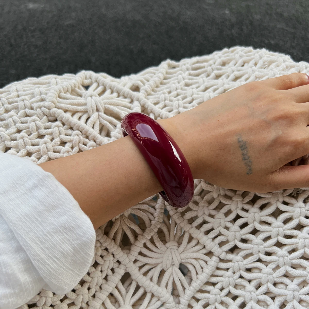 Women's Vintage Red Thick Acrylic Resin Bangles