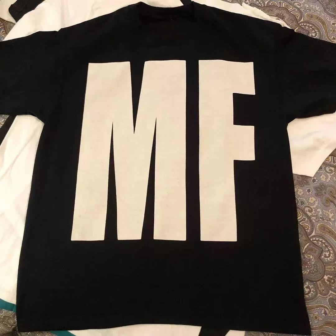 

Hip hop rap pays tribute to MFDOOM street fashion short sleeved men's and women's fashion brand loose cotton T-shirt Loose Tops