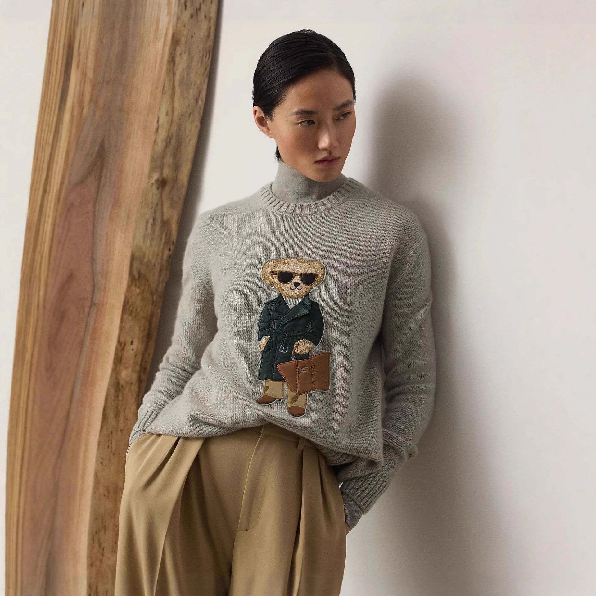 

Autumn Winter New Sle Women's Knitted Sweater Cartoon Bear Patch Embroidery round Ne Polyester Fiber Print Casual Top