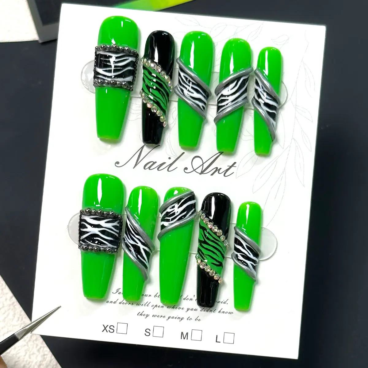 10pcs Handmade Press on Nails Extra-long Coffin-shaped Nails，Y2K Nails，Punk Nails，Fluorescent Geen Zebra-patterned Fake Nails