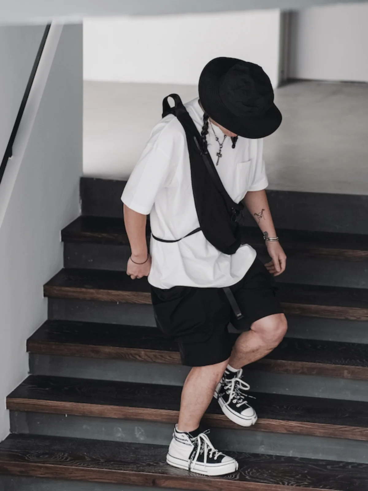 

Dark Outdoor Functional High Density Nylon Shorts Loose Wide Leg 3D Multi Pocket Waterproof Zipper Simons Black Casual Pants