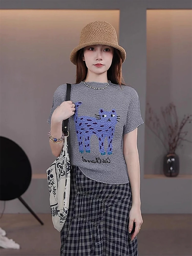 

Miyake Summer Short-sleeved New 2025 Unique Slim-fit Fashion Pleated Top Design Sense Niche Gray Pleated Printed T-shirt Women