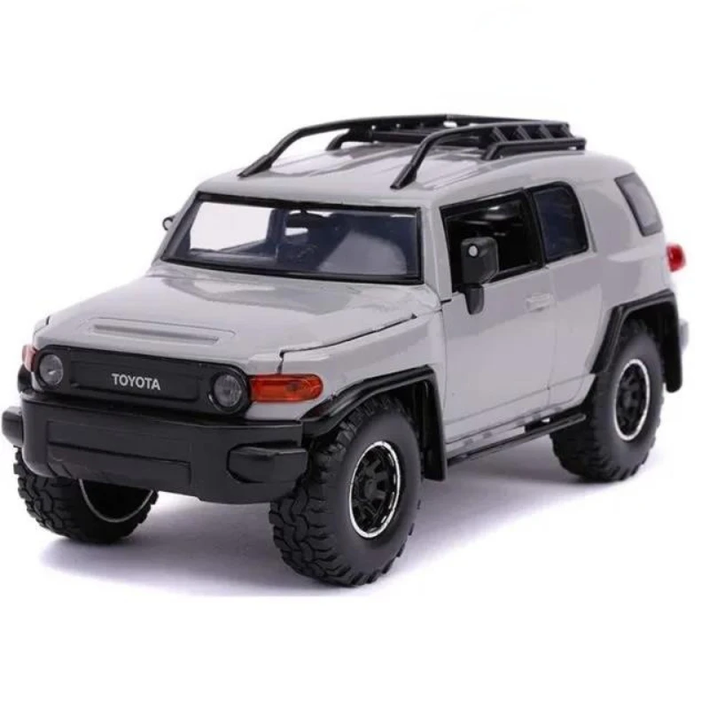 Jada1:24 TOYOTA FJ CRUISER Diecast Car Metal Alloy Model Car Toys For Children Toy Gift Collection