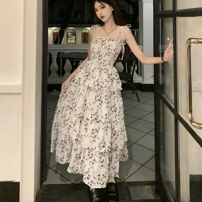 

Retro French Style Gentle Floral Suspender Dresses High End Waistband Layered Cake Skirt Women's Summer New Fashion Petticoat