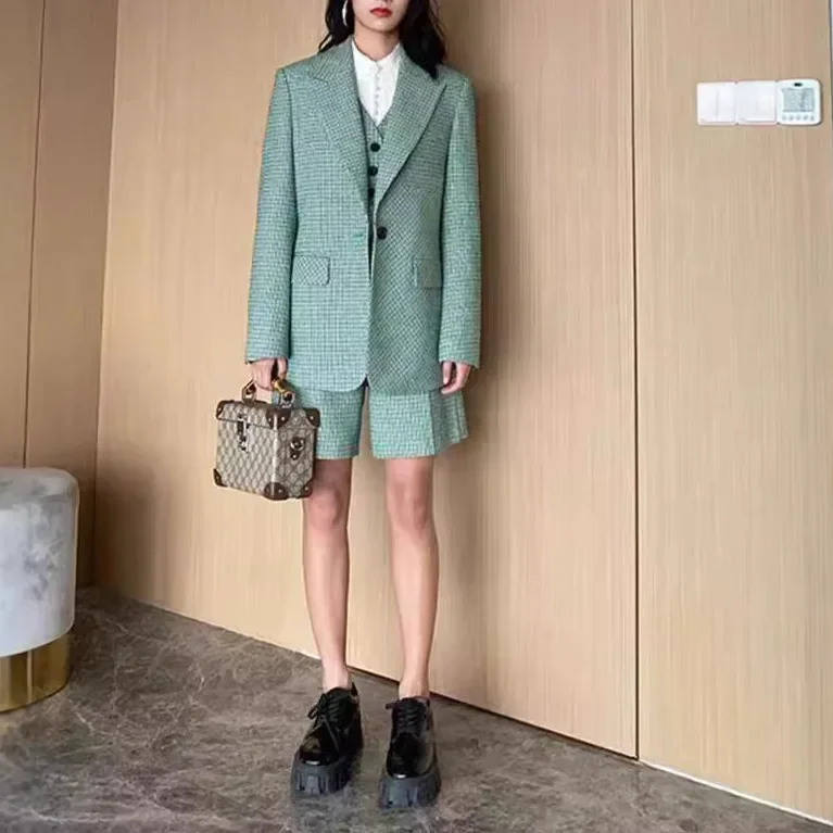 

Autumn 2024 Real Shot New Spot Classic Green Plaid Cashmere Suit Shorts Two-piece Set