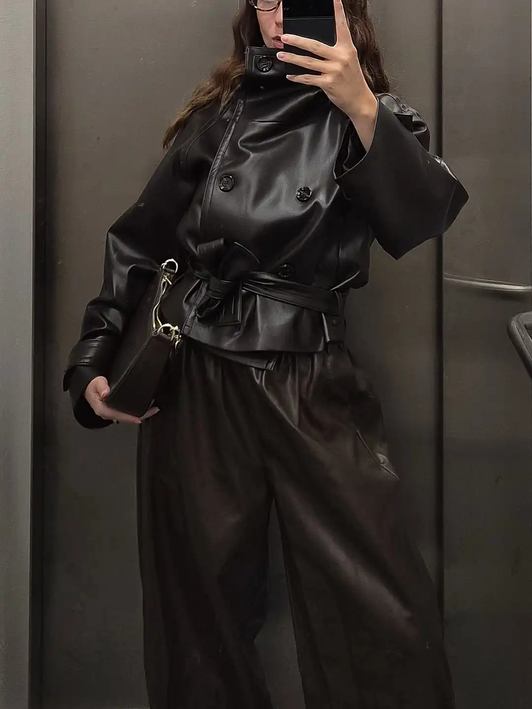 여성 레트로 터틀넥 가죽 재킷 패션 라펠 더블 브레스티드 루즈핏 벨트 아우터웨어 여성 가을 데일리 스트리트 코트