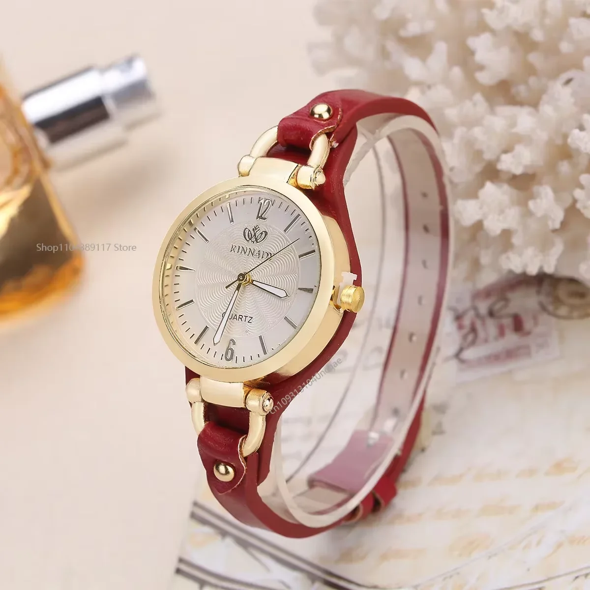 Women Casual Watches Round Dial Rivet PU Leather Strap Wristwatch Ladies Analog Quartz Watch Gift Fashion Luxury Wrist Watch