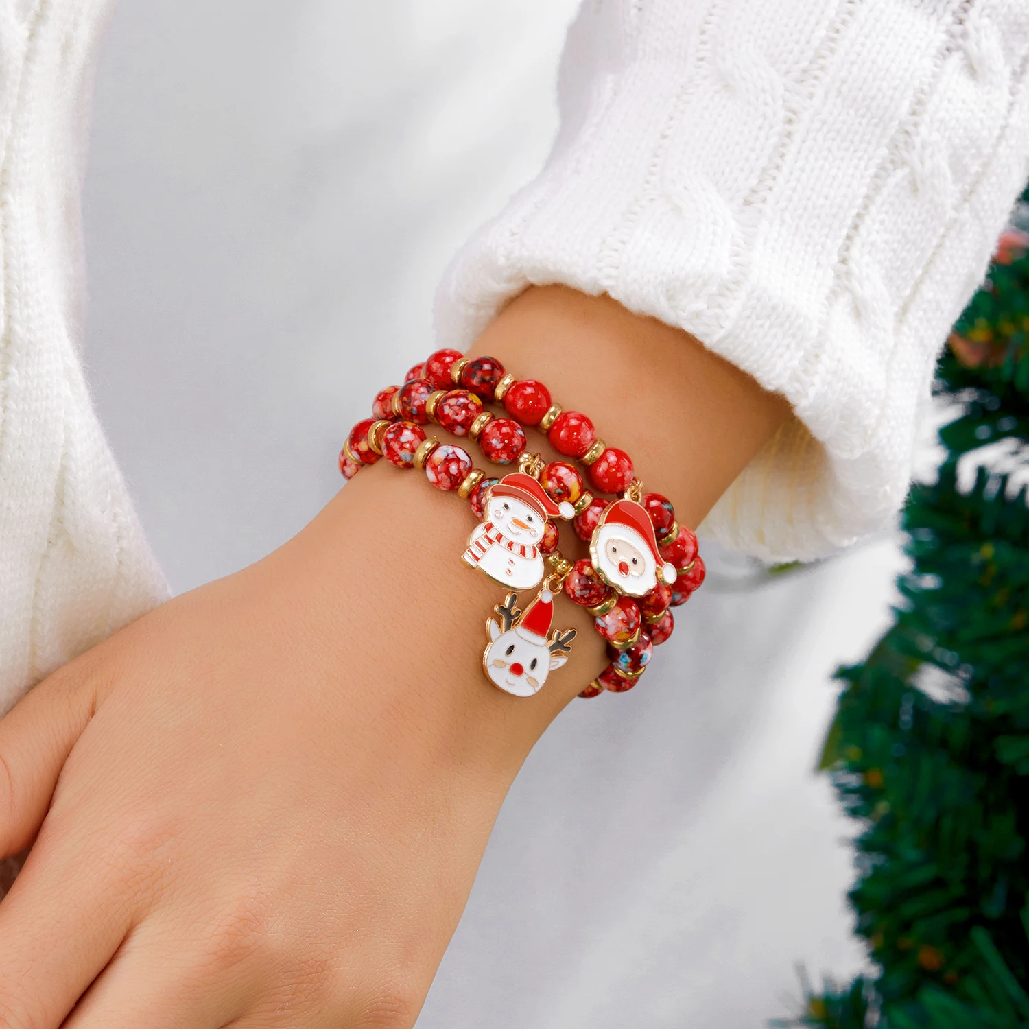 Bezauberndes Weihnachtsmann-Weihnachtsbaum-Perlenarmband-Set für Frauen, buntes Rentier-elastisches Armband, Urlaubsschmuck-Accessoires – Detail 7
