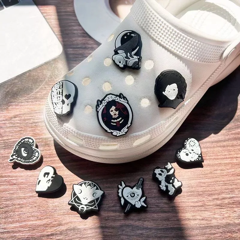 Halloween Skull Shoe Charms for Crocs Accessories Charms Clogs Bubble Slides Shoe DIY Decoration Buckle Kids Party Gifts