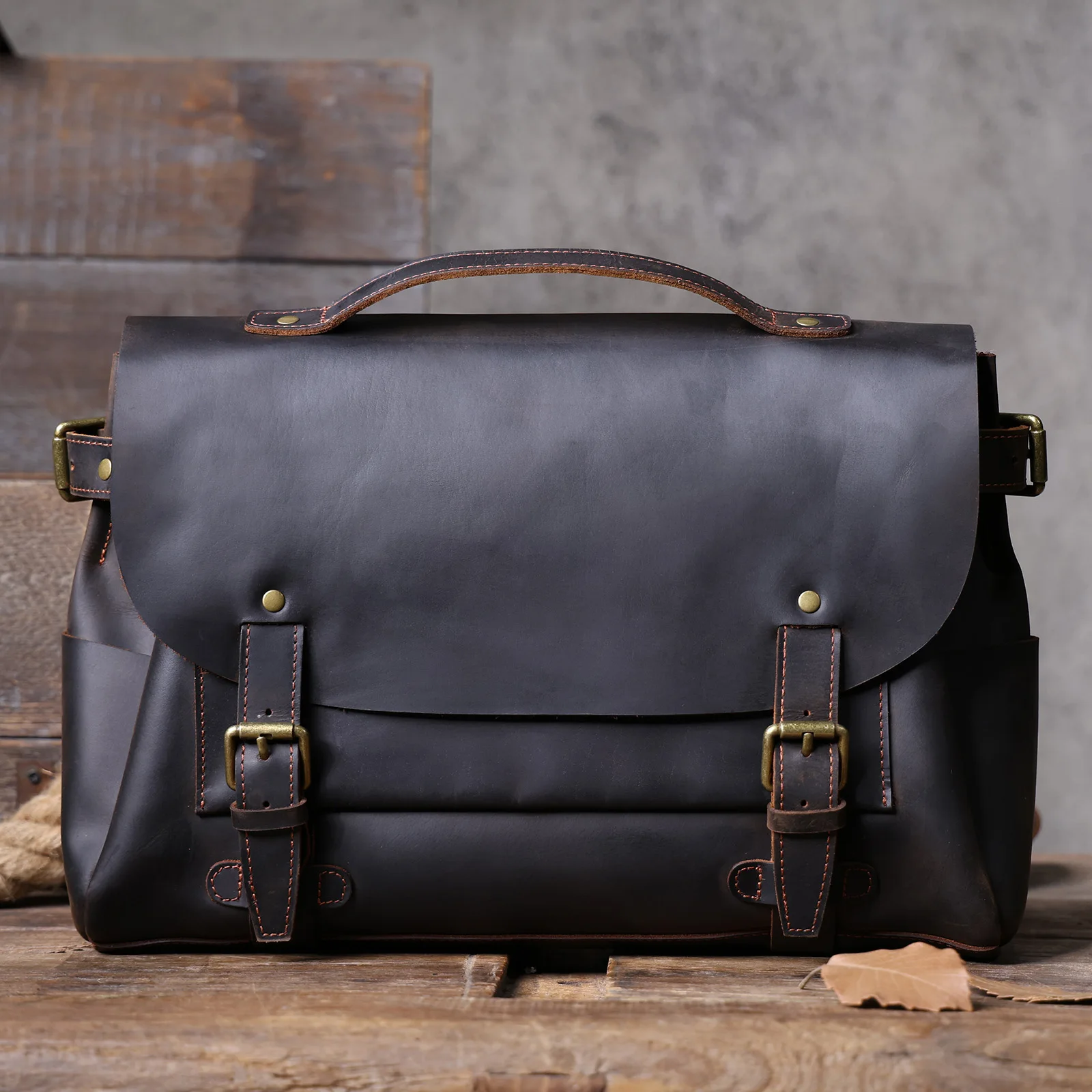 S.WORKE Vintage Echtleder Herren Umhängetasche Messenger Bag Crazy-Horse Rindsleder Klassische 14 Zoll Laptop-Tasche – Detail 7