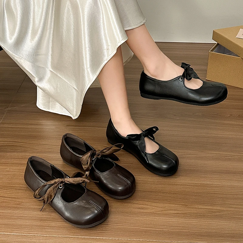 Damen Ballerinas mit runder Spitze, Schleifenriemen, flacher Sohle aus Vintage-Leder, zum Hineinschlüpfen, für den Alltag, zum Gehen, für Damen