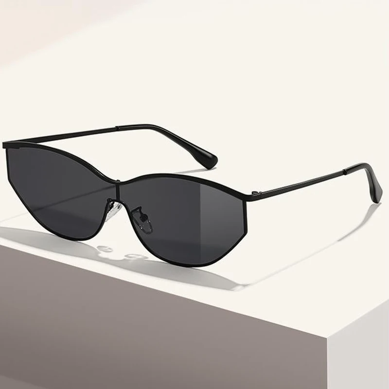 2025 Gafas de sol de ojo de gato de moda Personalidad Sentido del futuro Tecnología Sombras Gafas Viajes Playa UV400 A prueba de rayos ultravioleta