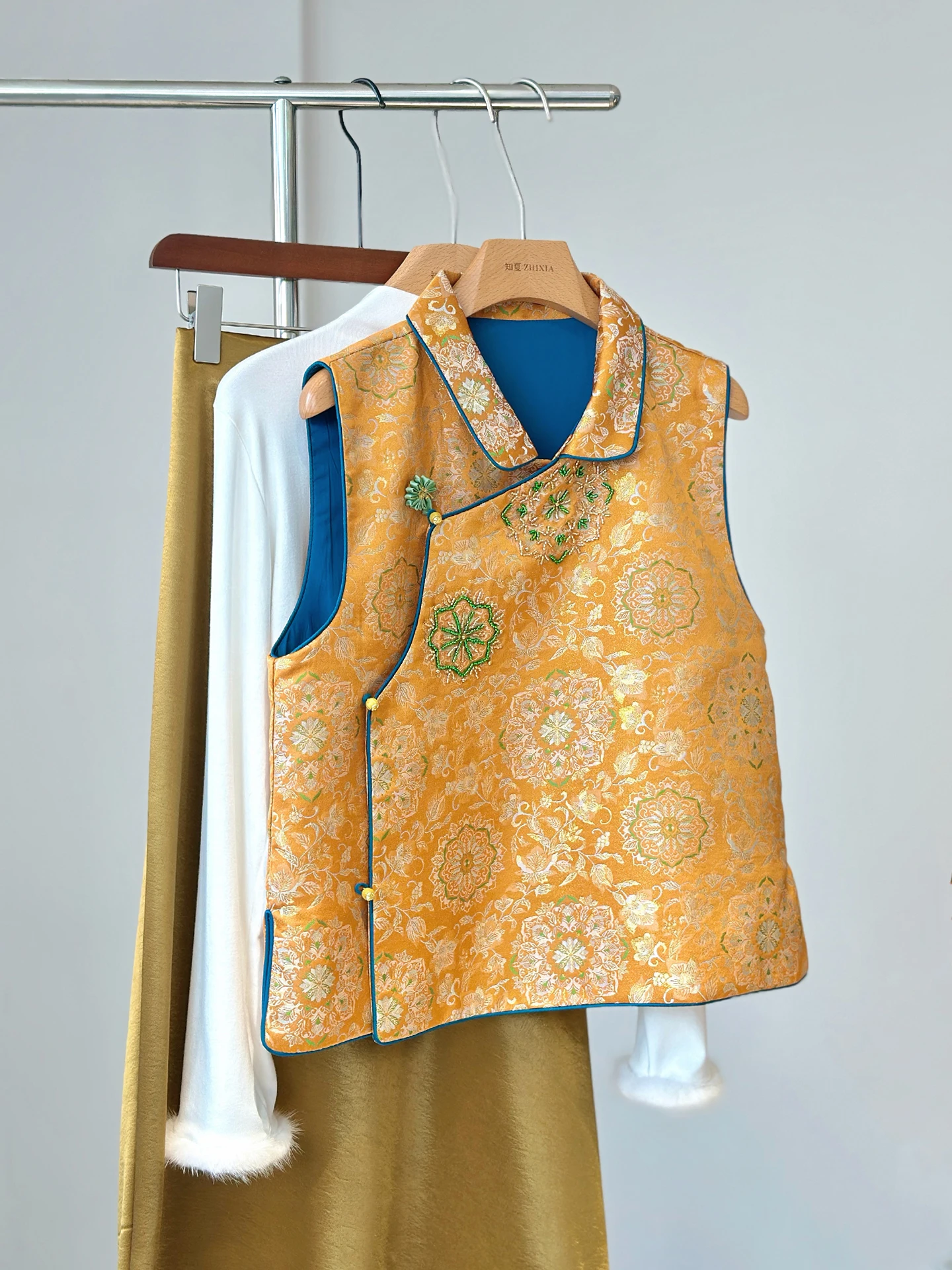 

Chinese Style Collar Song Dynasty Brocade Vest Women's Spring and Autumn Outer Wear National High-Grade Lapel Age-Reducing
