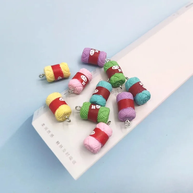 10 piezas de dijes de resina de lana con forma de conejo, bonitos y kawaii, para la fabricación de joyería artesanal.