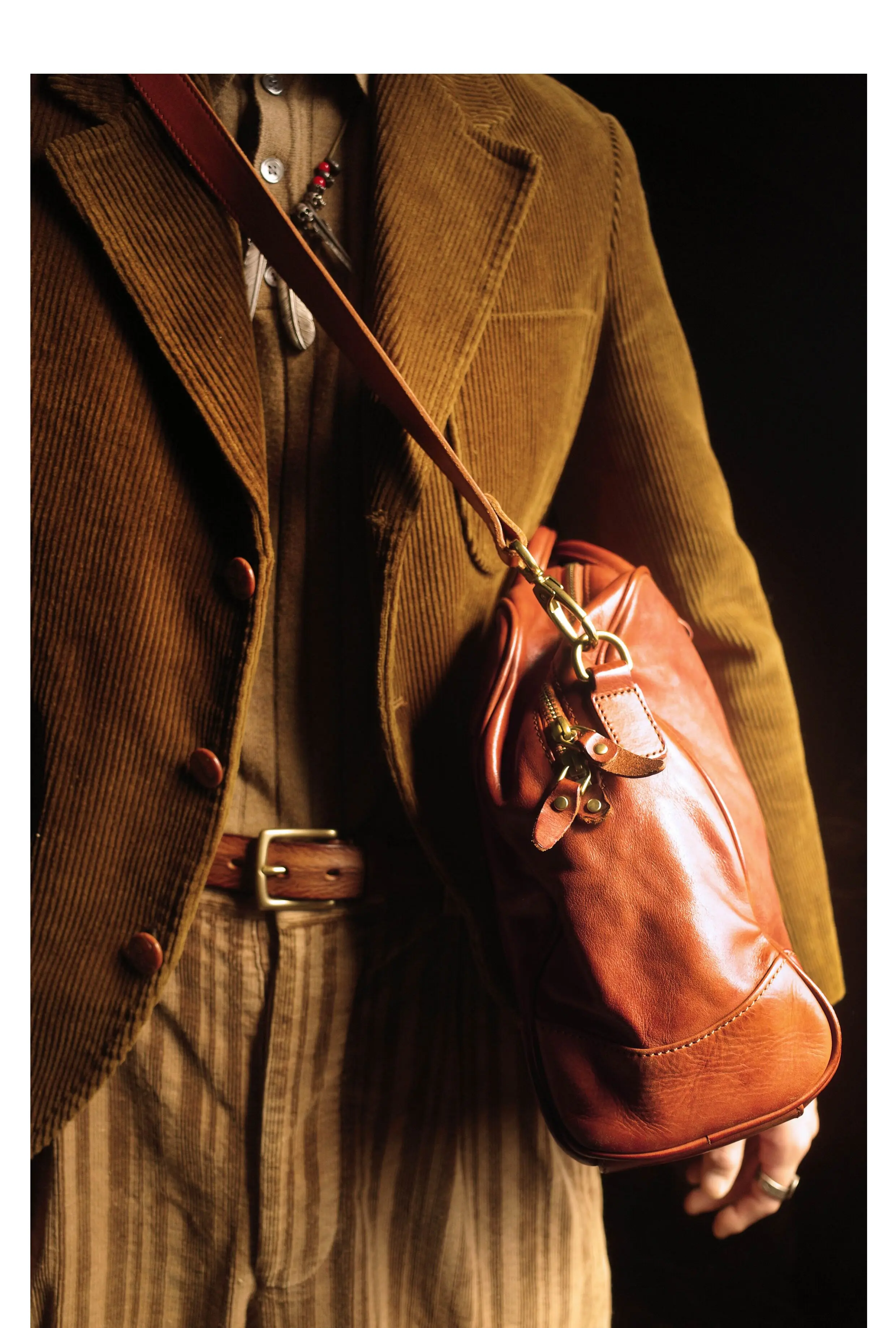 PNDME Business schlichte, pflanzlich gegerbte Rindsleder-Damen-Aktentasche, lässige Reise-Luxus-Handtasche aus echtem Leder für Laptops. – Detail 11