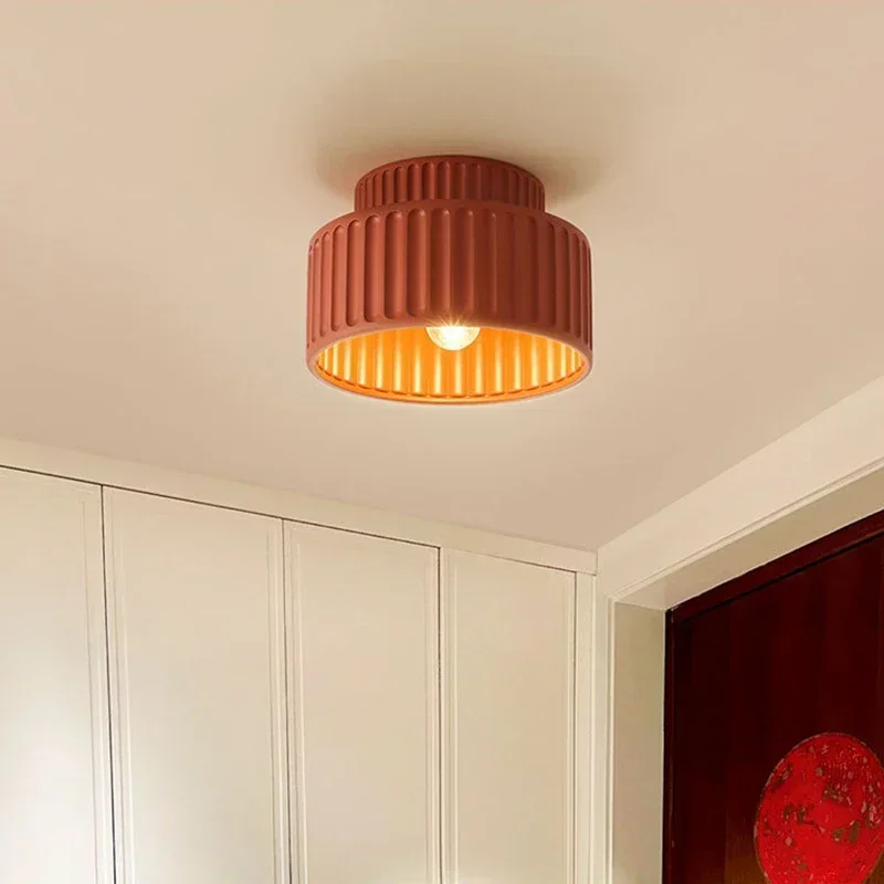 

Nordic Surface Mounting Ceiling Light Resin Lamp For Bedroom Hallway Living Room