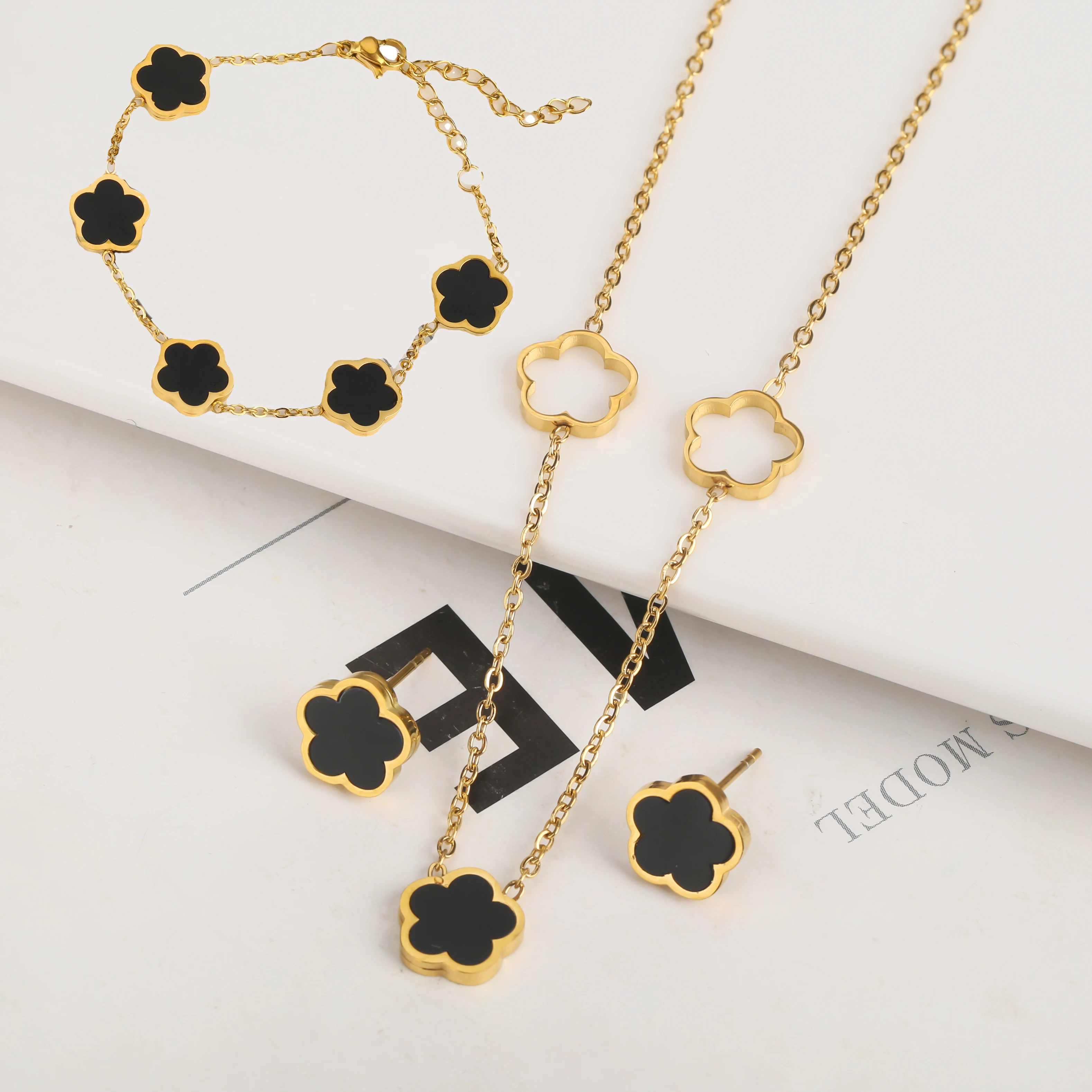 3pc New Design Single-Sided Plant Five Leaf Flower Hollow Bracelet Necklace Earring Set Stainless Steel Women's Clover
