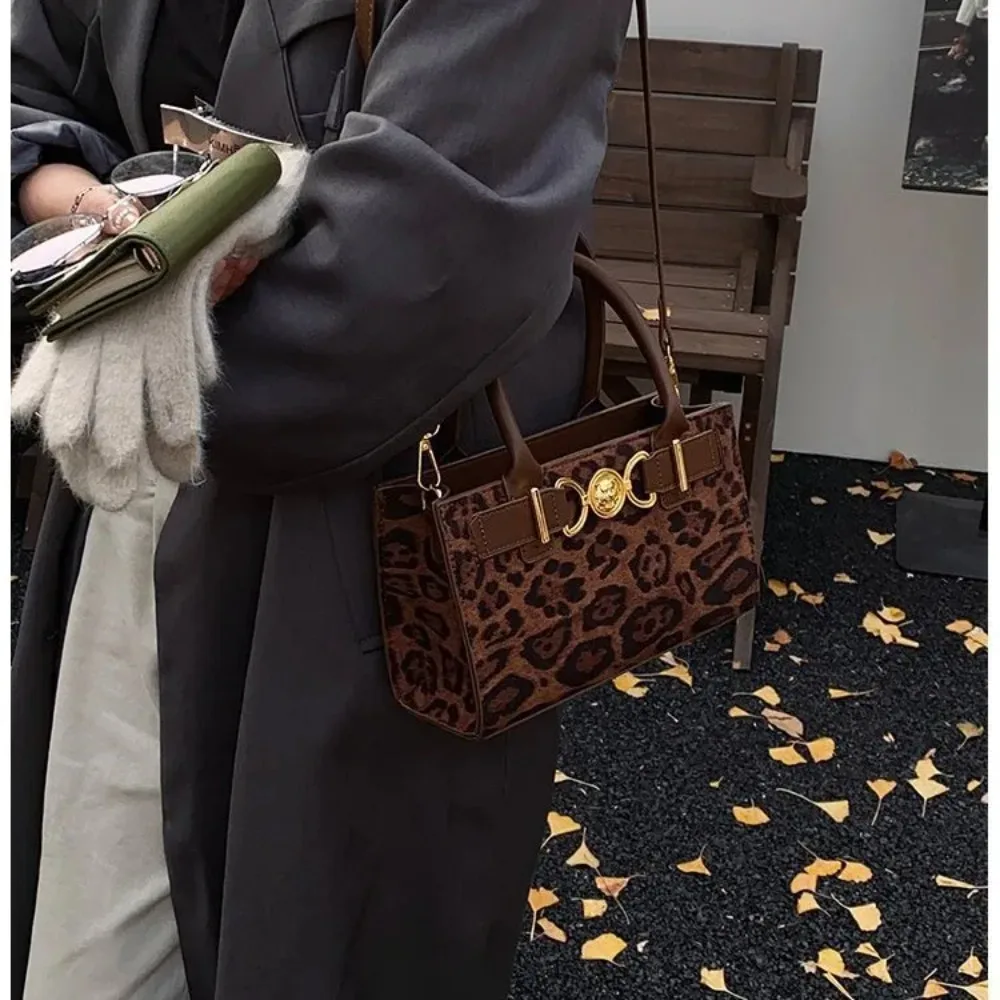 

2026 Designer Luxury Handbag High End Vintage Crocodile Print 23cm Mini Top Stitch Shoulder Bag For Women Elegant Small Purse