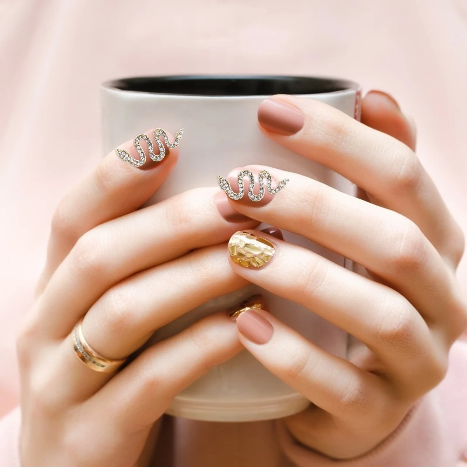 

6Pcs Nail Art Charms Creative DIY Decorations Durable Zinc Alloy for Phone Case Invitation Nail Charms Manicure Charm