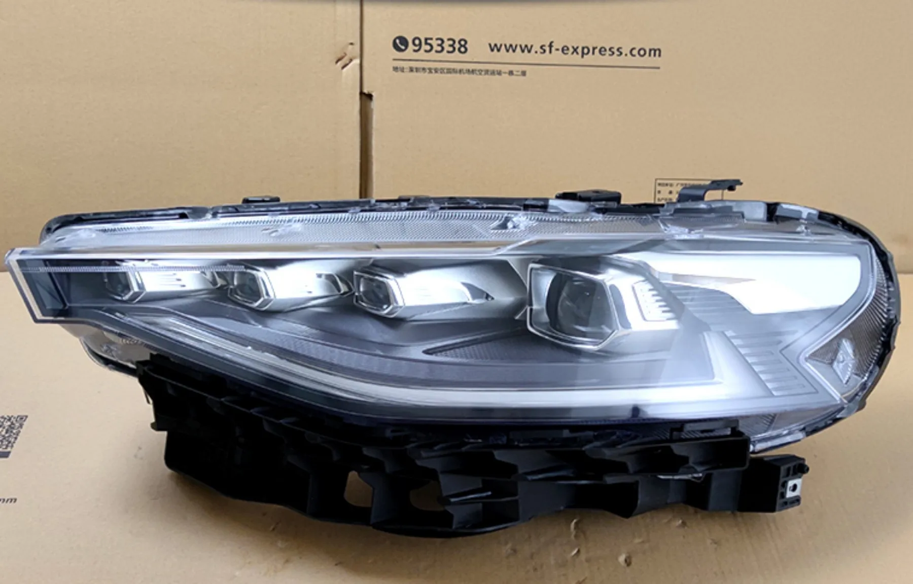 

Car Front Led Headlight Daytime Running DRL Head lamp Low High Beam for Haval F7 19-20